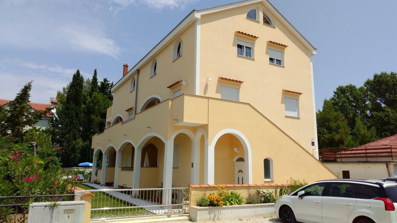 Apartments Jadera ปริฟลากา ภายนอก รูปภาพ